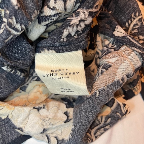 Spell Rosa Wrap Blouse - Picture 9 of 9